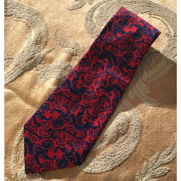 Vintage 70s Wide Tie 1970s Retro Griffin Print Red Blue Preppy Old Money Necktie - Picture 1 of 5